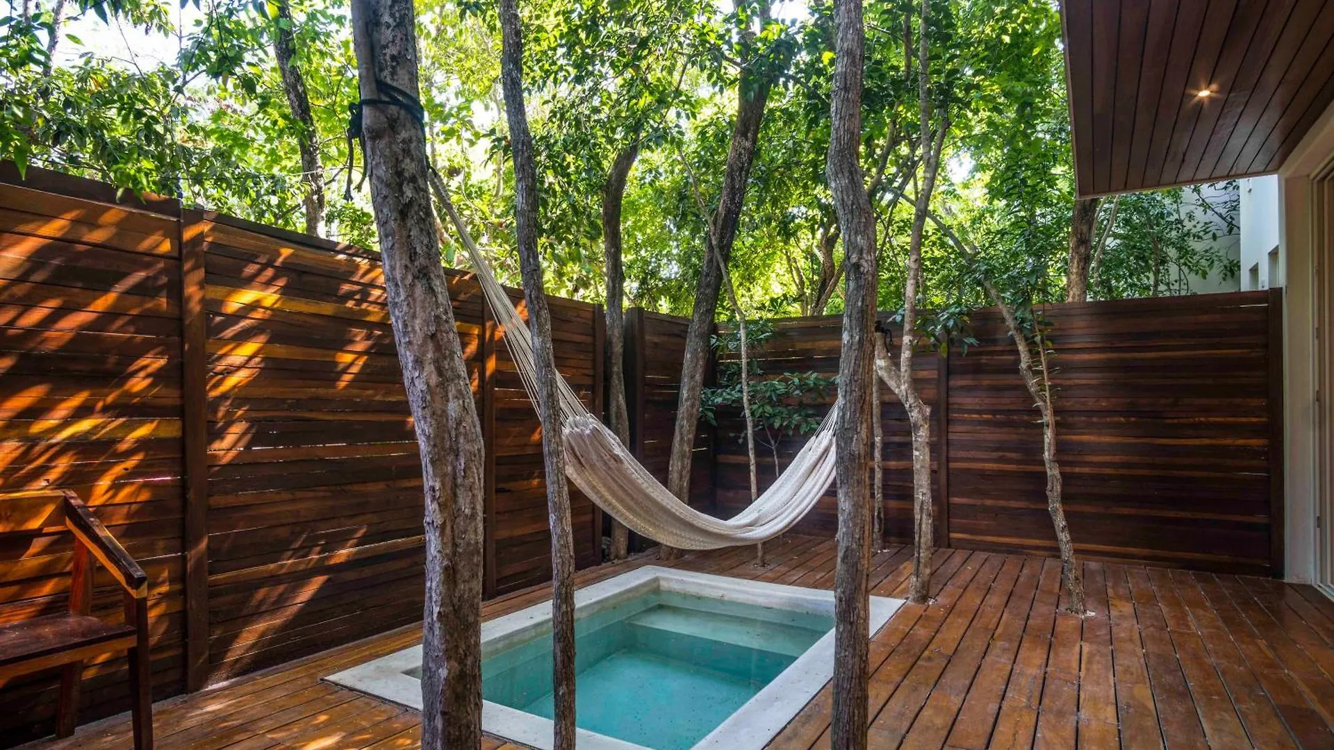 Vita Tulum 0*,